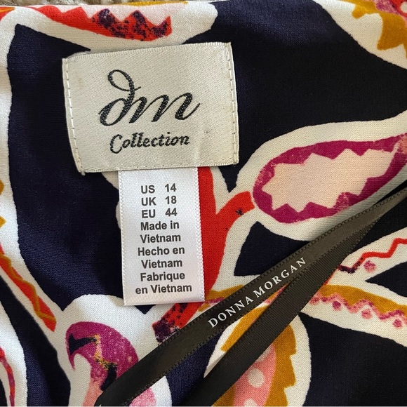 Donna Morgan Sleek Shift Dress Women’s 14 Floral Print V Neck 3/4 Sleeve Slinky - Picture 2 of 14